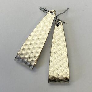 Super Cute Silver Earrings with Honeycomb Pattern